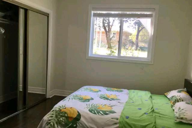 Private Rooms 5 Min Finch West Subway - York University Toronto Zewnętrze zdjęcie